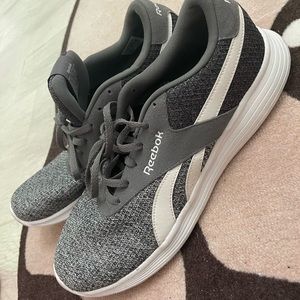 Used Reebok Classic Sneakers